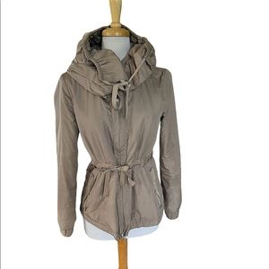 Elie Tahari light brown small jacket